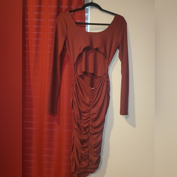 Sexy back out dress - Picture 6 of 14